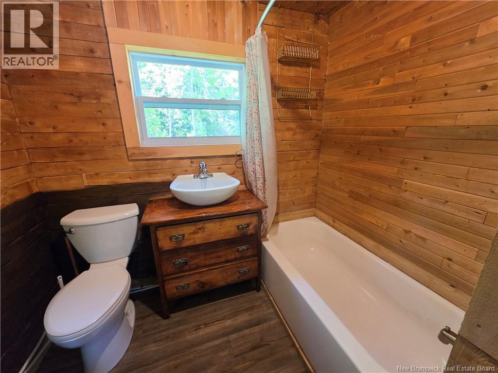 366 Thomas Ouest Road, Beresford, New Brunswick E8K 2A8 - Photo 30 - NB141391