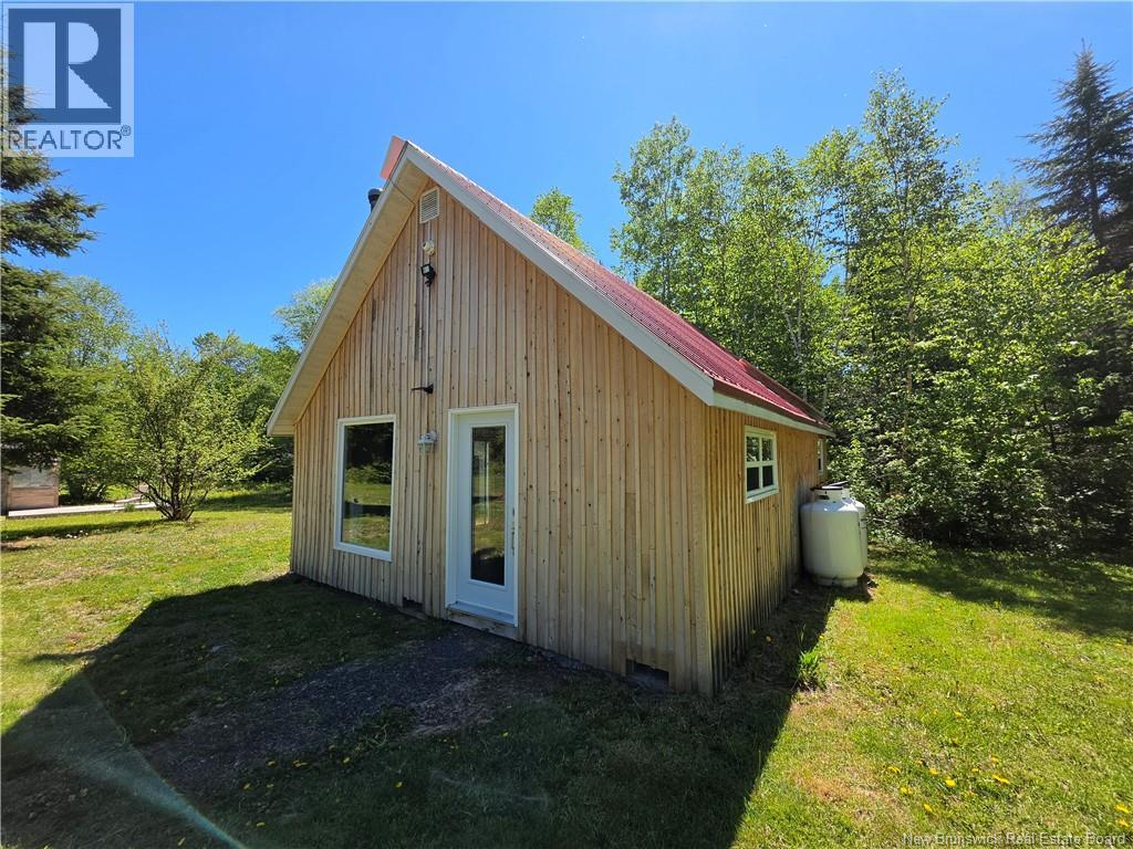 366 Thomas Ouest Road, Beresford, New Brunswick E8K 2A8 - Photo 6 - NB141391