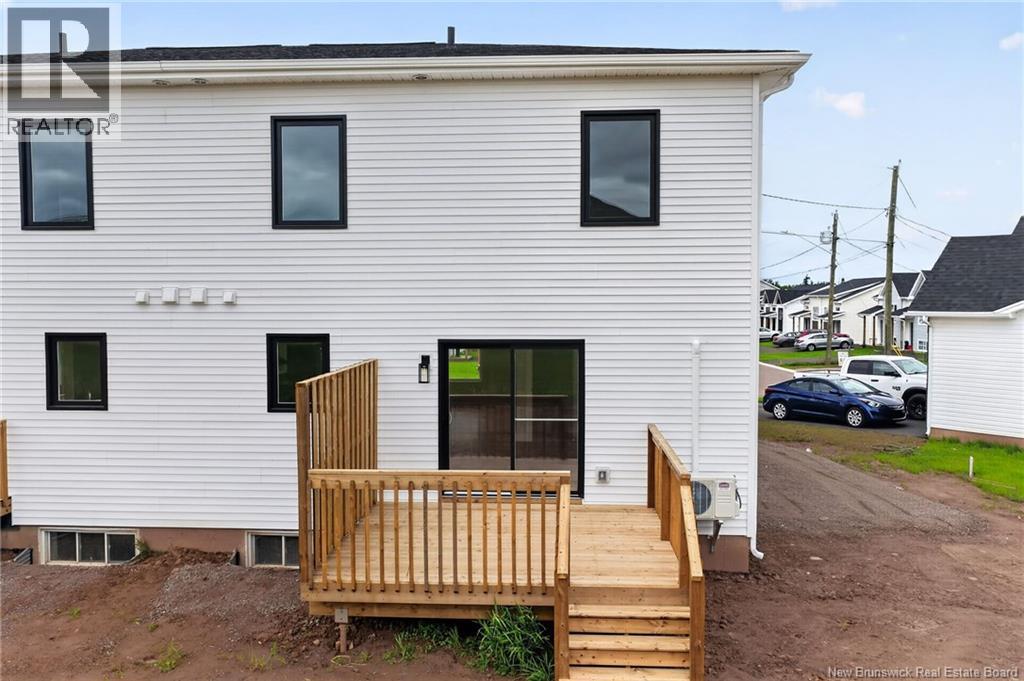 21 Alosier Crescent, Moncton, New Brunswick  E1K 0A1 - Photo 3 - NB141433