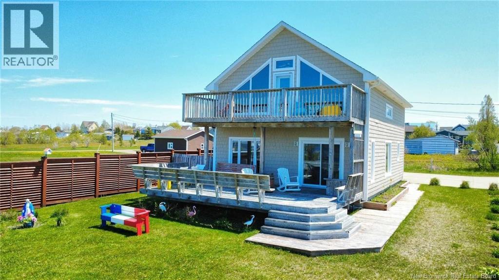 10 Rue de la dune Street, Caraquet, New Brunswick