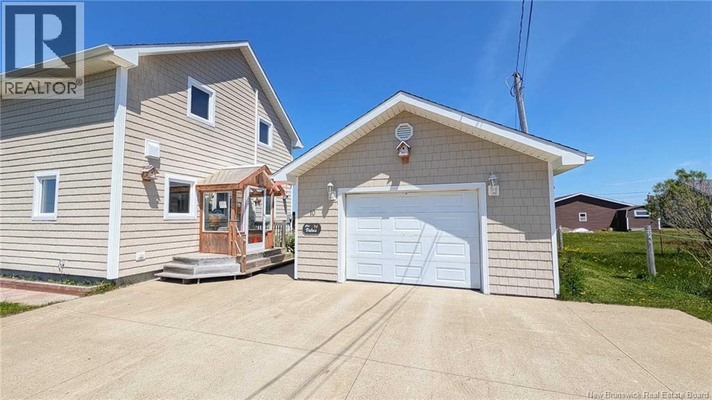 10 Rue De La Dune Street, Caraquet, New Brunswick  E1W 1B5 - Photo 12 - NB141554