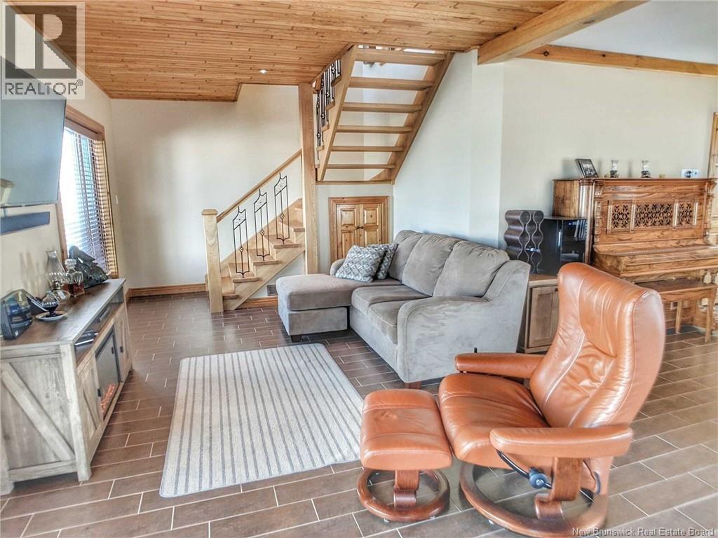 10 Rue De La Dune Street, Caraquet, New Brunswick  E1W 1B5 - Photo 4 - NB141554