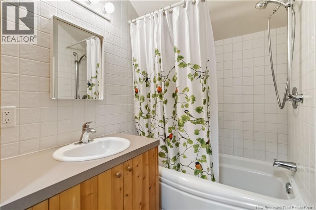 268 Jacques, Dieppe, New Brunswick E1A 1A9 - Photo 28 - NB140989