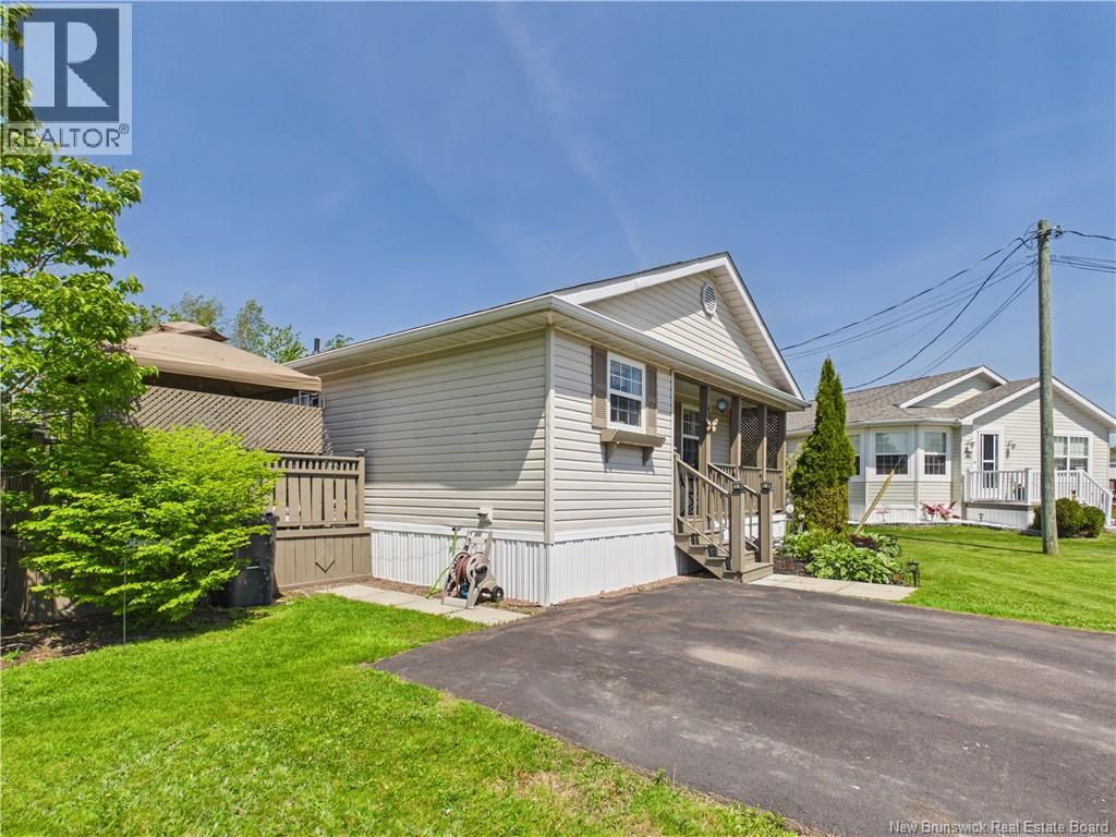 40 Richibuctou Lane, Dieppe, New Brunswick E1A 7N1 - Photo 2 - NB141393