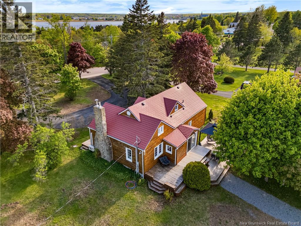 124 Du Couvent, Bouctouche, New Brunswick  E4S 3C1 - Photo 1 - NB141058
