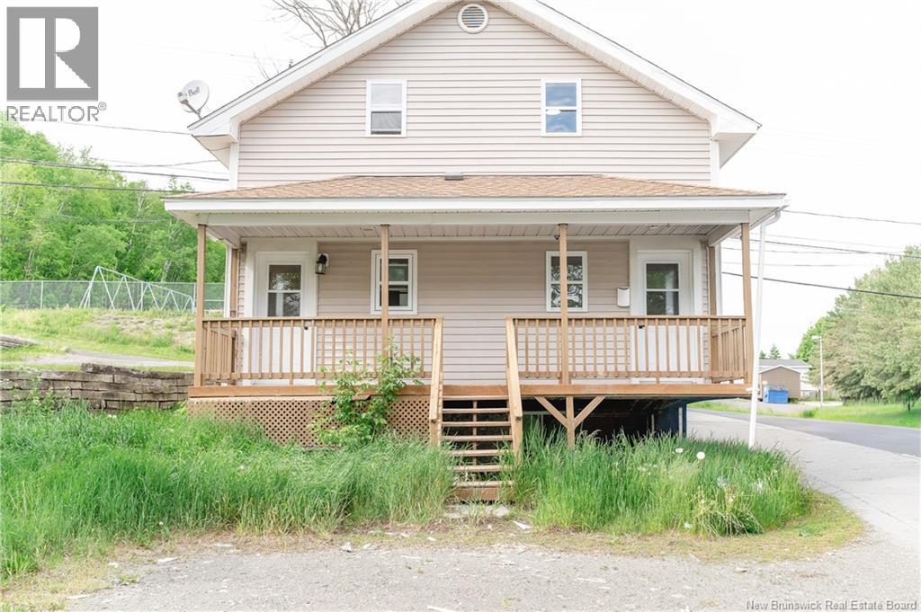 16 Bellevue Street, Edmundston, New Brunswick