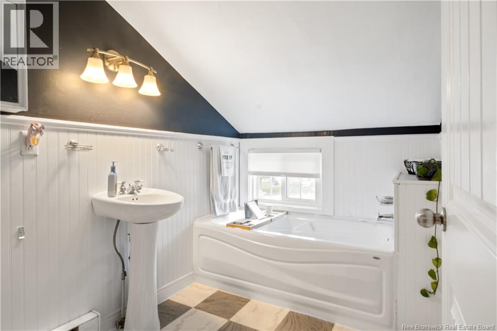 4 Thorn Street, Petitcodiac, New Brunswick  E4Z 4X1 - Photo 28 - NB141688