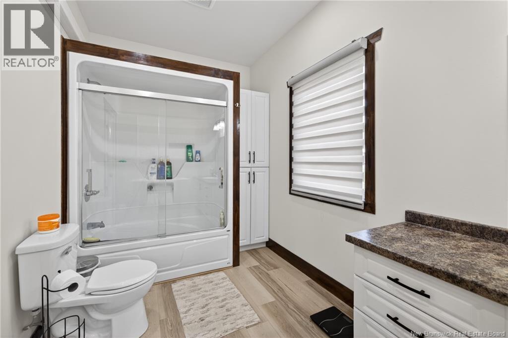 1321 Principale, Beresford, New Brunswick E8K 1A1 - Photo 19 - NB141663