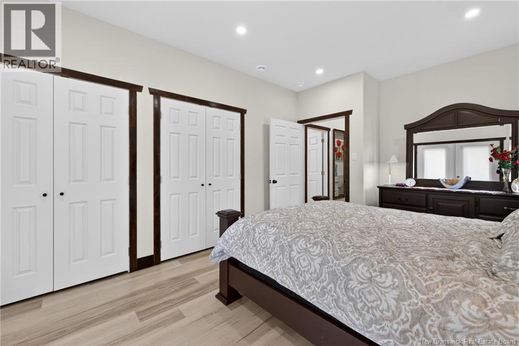 1321 Principale, Beresford, New Brunswick E8K 1A1 - Photo 25 - NB141663