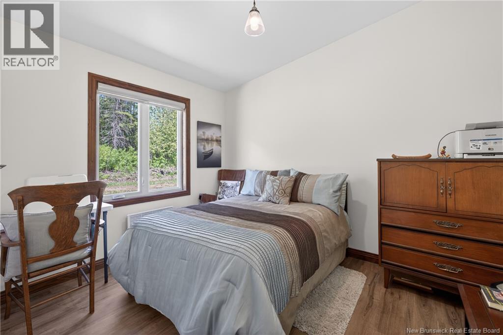 1321 Principale, Beresford, New Brunswick E8K 1A1 - Photo 44 - NB141663
