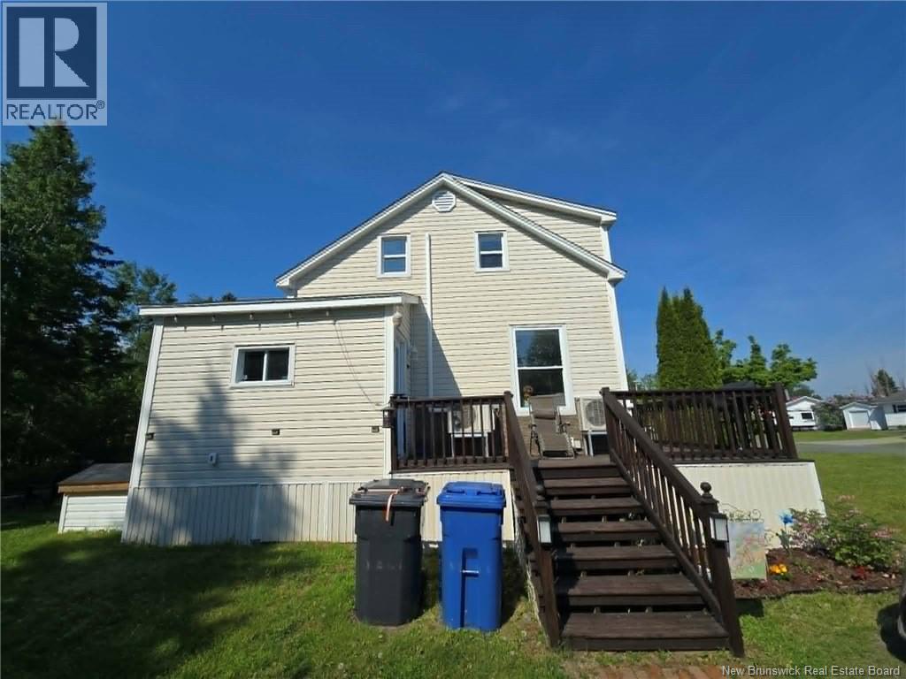 2 Morton Street, Miramichi, New Brunswick  E1V 6V7 - Photo 3 - NB141835
