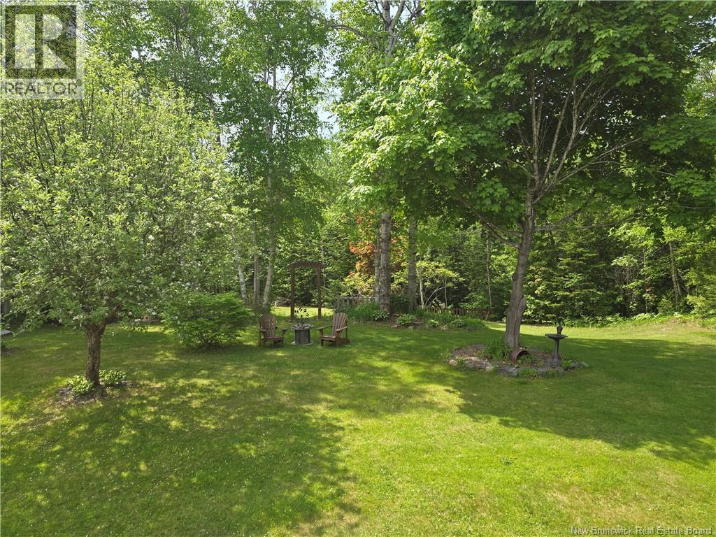 435 Acadie, Beresford, New Brunswick  E8K 2C6 - Photo 16 - NB141772
