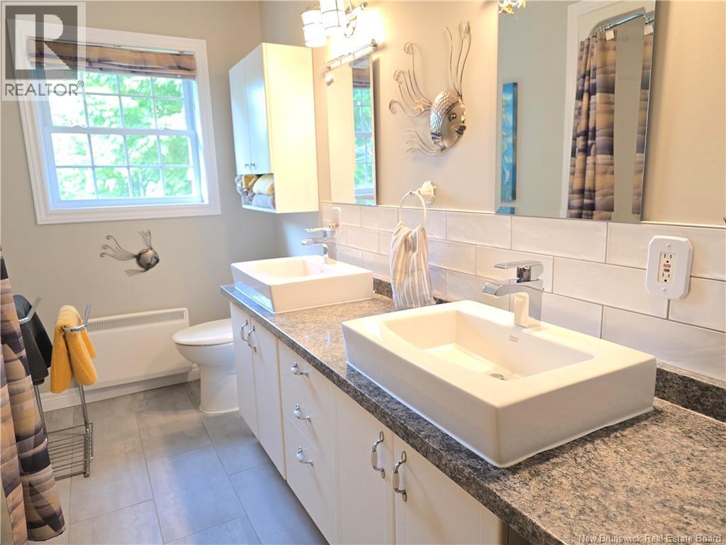 435 Acadie, Beresford, New Brunswick  E8K 2C6 - Photo 38 - NB141772