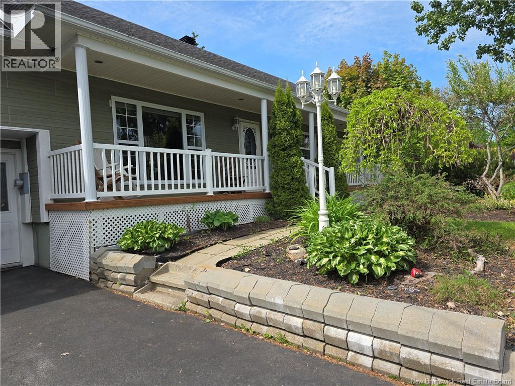 435 Acadie, Beresford, New Brunswick  E8K 2C6 - Photo 4 - NB141772