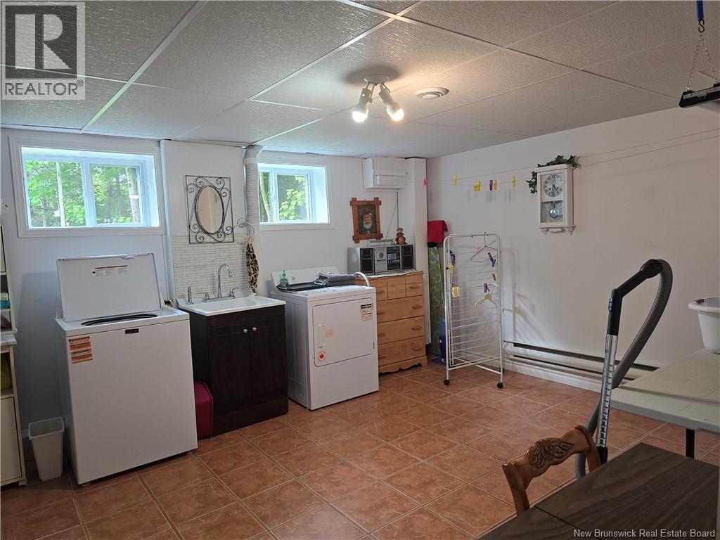435 Acadie, Beresford, New Brunswick  E8K 2C6 - Photo 47 - NB141772