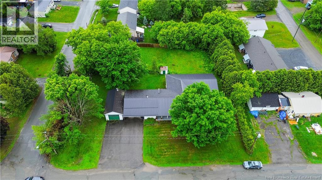 140 Wentworth Street, Woodstock, New Brunswick  E7M 2Z7 - Photo 28 - NB141826