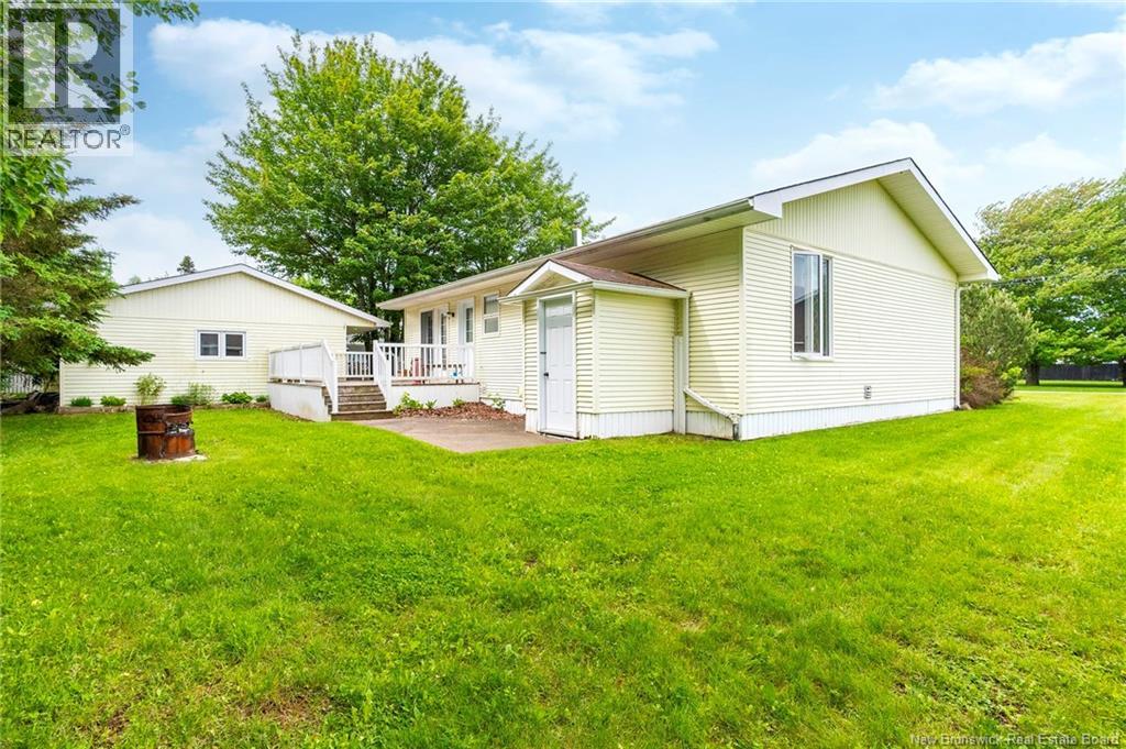 5 Broussard Street, Cap-Pelé, New Brunswick  E4N 1N1 - Photo 4 - NB140843