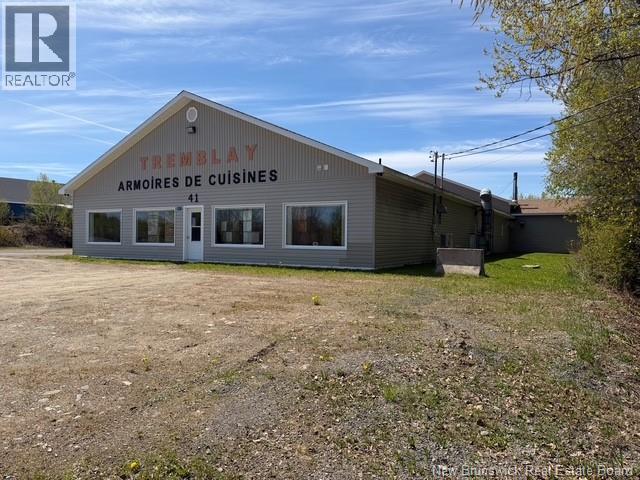 41 Rue Drapeau, Balmoral, New Brunswick