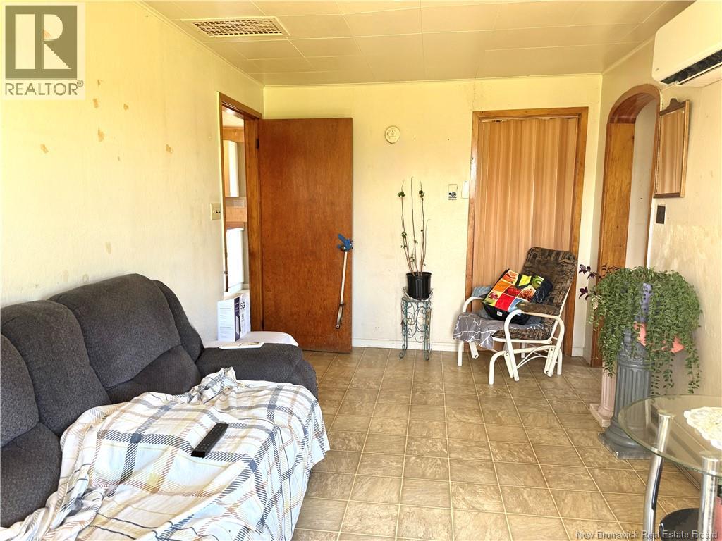 3983 Boulevard Des Fondateurs, Saint-Isidore, New Brunswick  E8M 1E3 - Photo 19 - NB142532