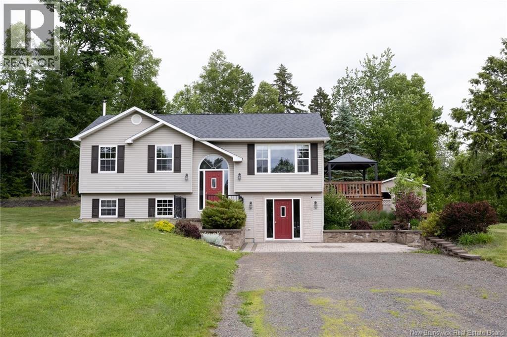 2 Christopher Crescent, Upper Kingsclear, New Brunswick  E3E 1T5 - Photo 1 - NB142338