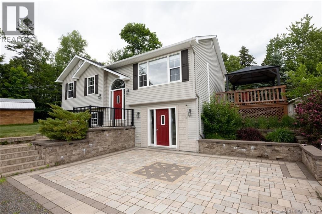 2 Christopher Crescent, Upper Kingsclear, New Brunswick  E3E 1T5 - Photo 3 - NB142338