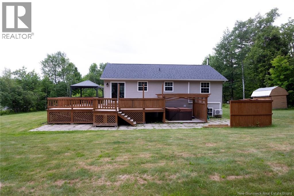 2 Christopher Crescent, Upper Kingsclear, New Brunswick  E3E 1T5 - Photo 4 - NB142338