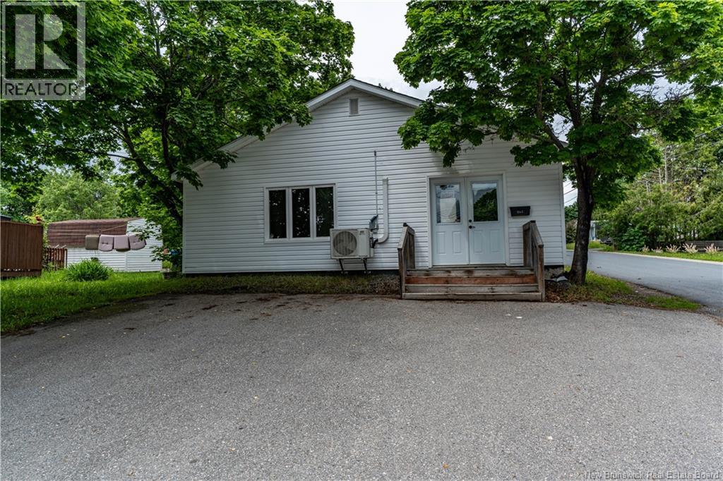 563 Old King George Hwy, Miramichi, New Brunswick  E1V 1K2 - Photo 2 - NB142676