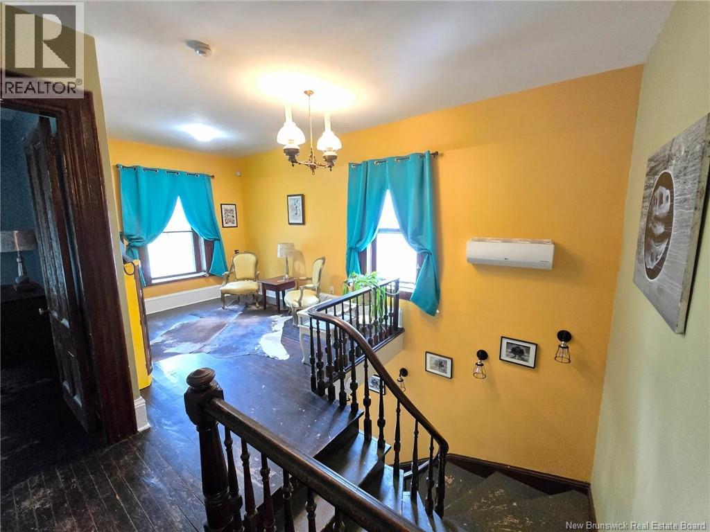 666 King, Bathurst, New Brunswick E2A 1R1 - Photo 33 - NB142766