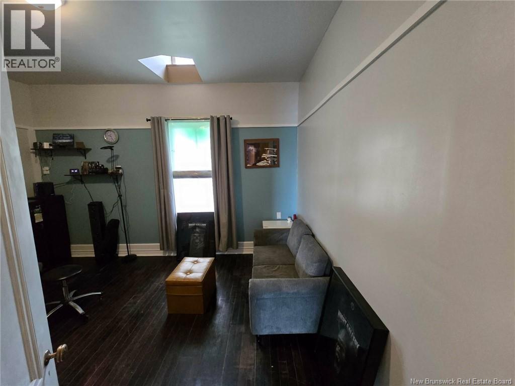666 King, Bathurst, New Brunswick E2A 1R1 - Photo 40 - NB142766