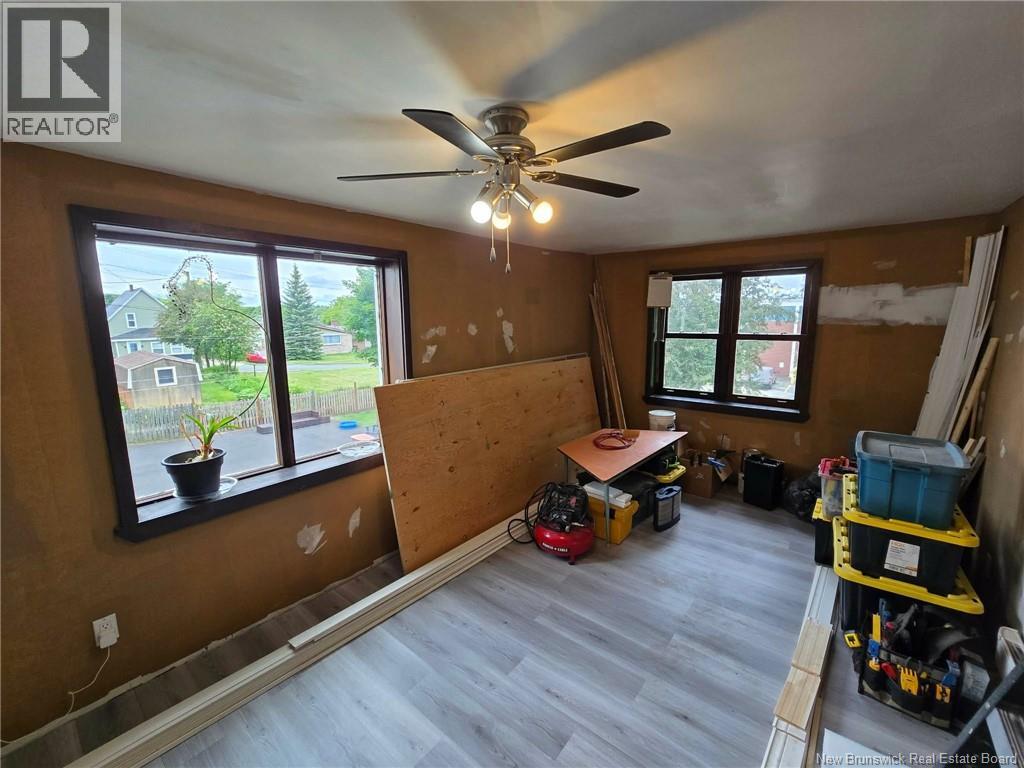 666 King, Bathurst, New Brunswick E2A 1R1 - Photo 43 - NB142766