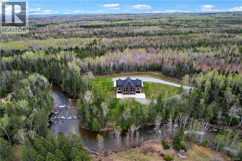 15 Israël Lane, Beresford, New Brunswick E8K 0C9 - Photo 1 - NB142777