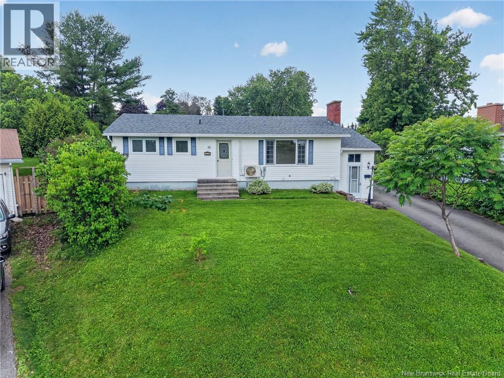 419 Holden Street, Oromocto, New Brunswick E2V 1G2 - Photo 1 - NB142518