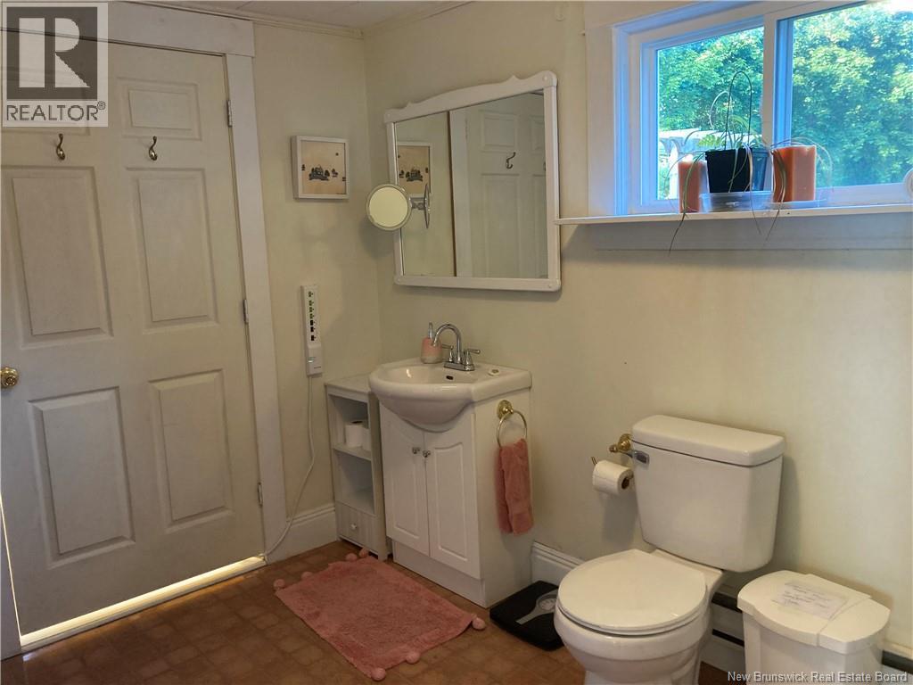 39 Cooks Point Road, Wilsons Beach, New Brunswick  E5E 1V4 - Photo 11 - NB142812