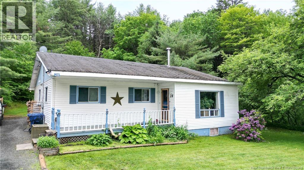 28 Main Street, Doaktown, New Brunswick  E9C 1A2 - Photo 2 - NB142763