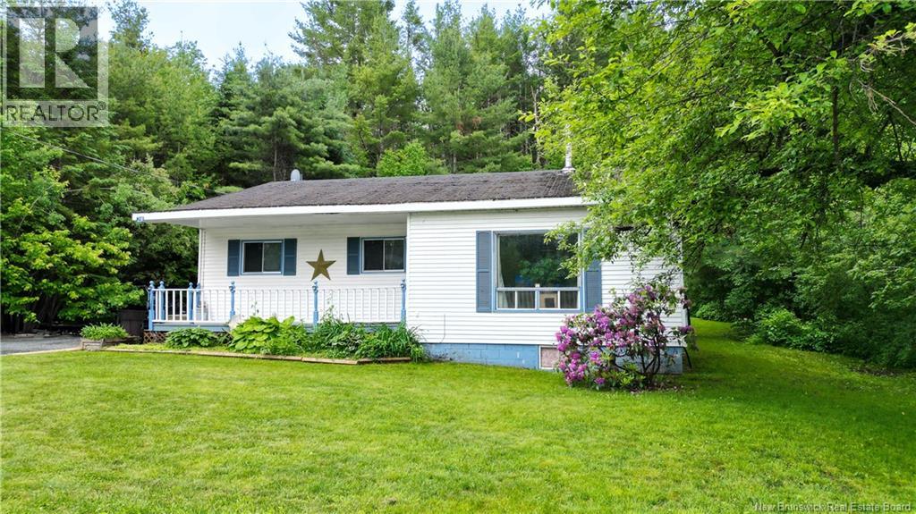 28 Main Street, Doaktown, New Brunswick  E9C 1A2 - Photo 4 - NB142763
