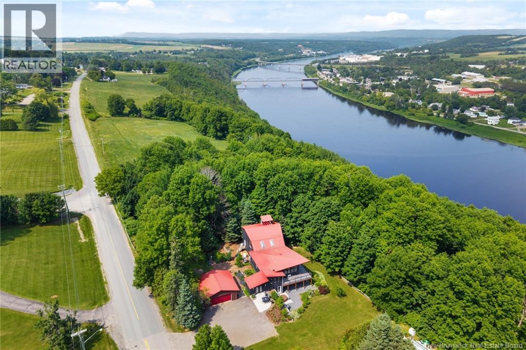 329 Riverview Drive, Florenceville-Bristol, New Brunswick  E7L 3N1 - Photo 5 - NB143037