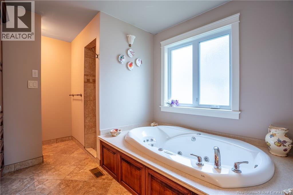 235 Summerhill Row, Fredericton, New Brunswick  E3A 0C5 - Photo 24 - NB142951