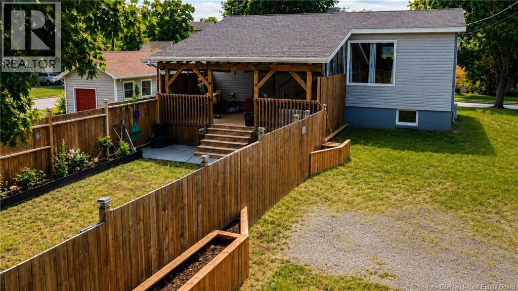 1245 St Theresa Crescent, Bathurst, New Brunswick  E2A 1K2 - Photo 1 - NB143116