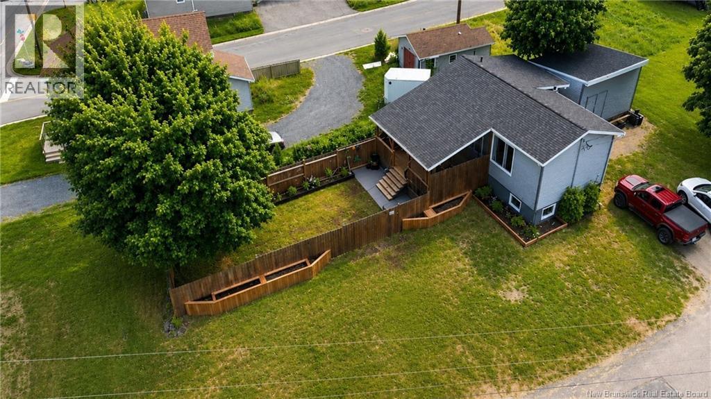 1245 St Theresa Crescent, Bathurst, New Brunswick  E2A 1K2 - Photo 3 - NB143116