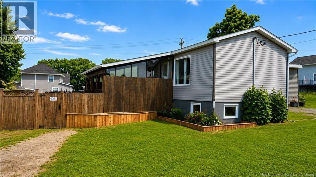 1245 St Theresa Crescent, Bathurst, New Brunswick  E2A 1K2 - Photo 40 - NB143116