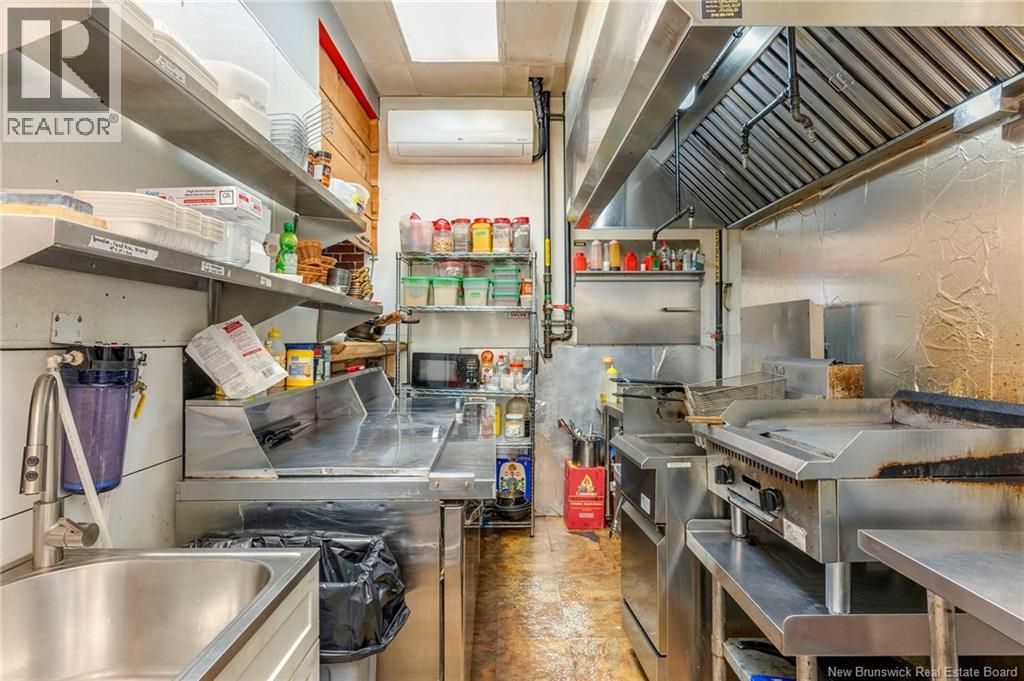 831 Main St, Moncton, New Brunswick  E1C 1G1 - Photo 13 - NB143072