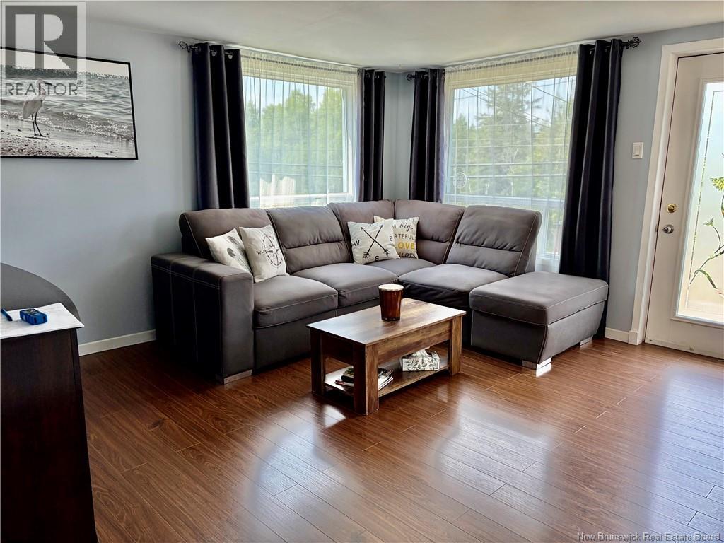 345 Renfrew, Dalhousie, New Brunswick  E8C 2J4 - Photo 7 - NB143106