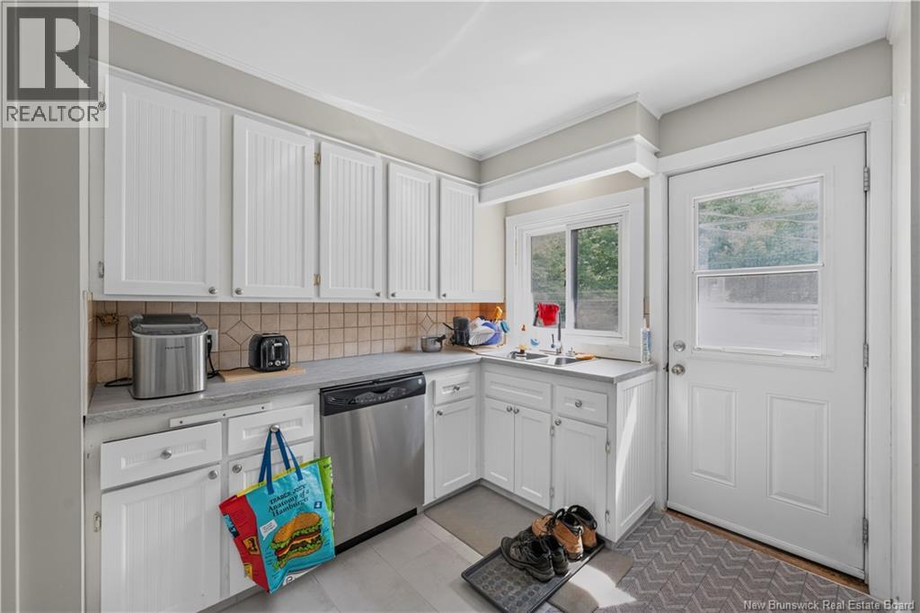 252 Buckingham Avenue, Riverview, New Brunswick  E1B 2N8 - Photo 14 - NB143164