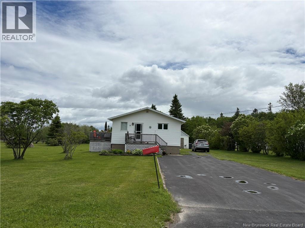 75 Rue Des Chalets, Pointe-Verte, New Brunswick  E8J 2R4 - Photo 2 - NB142400