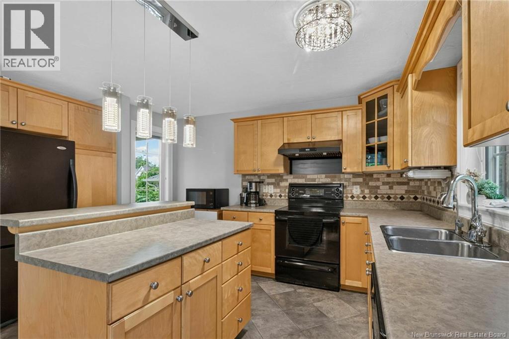 242 Doreen Crescent, Dieppe, New Brunswick  E1A 8A3 - Photo 7 - NB143216