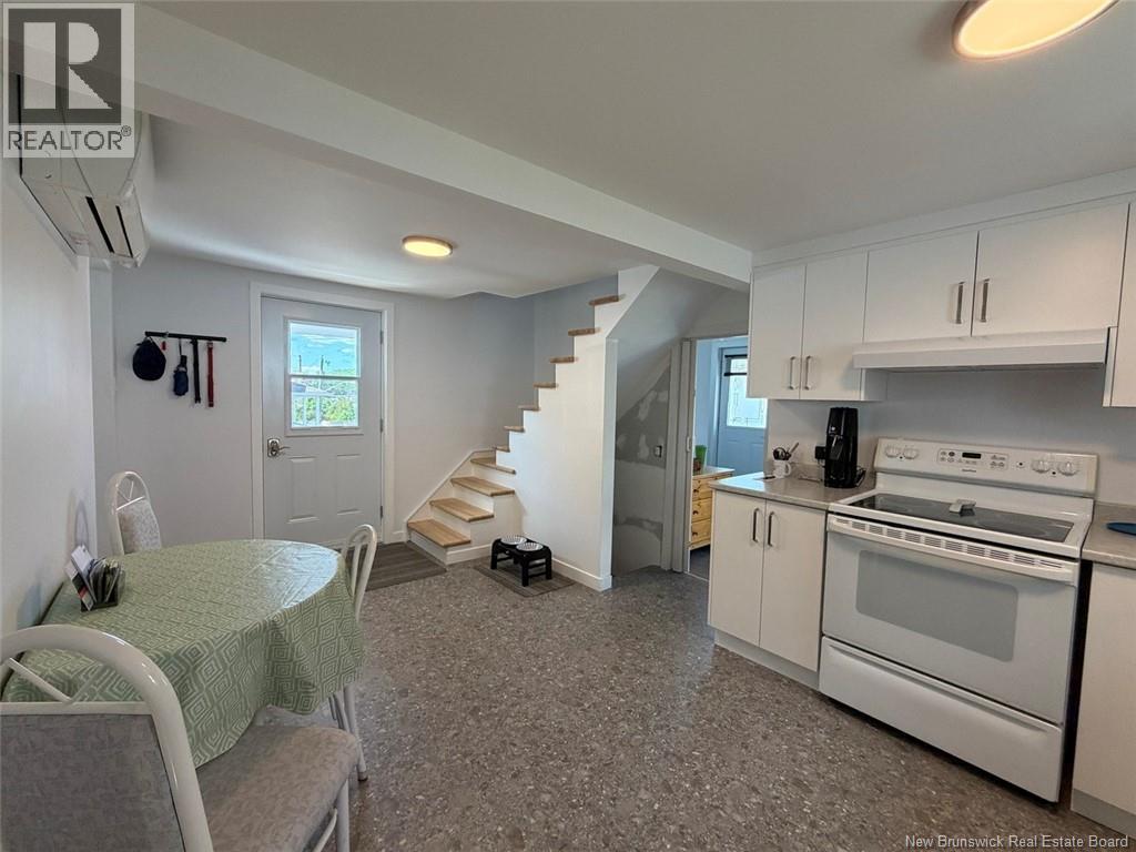 63 42e Avenue, Edmundston, New Brunswick E3V 2Z4 - Photo 2 - NB141328