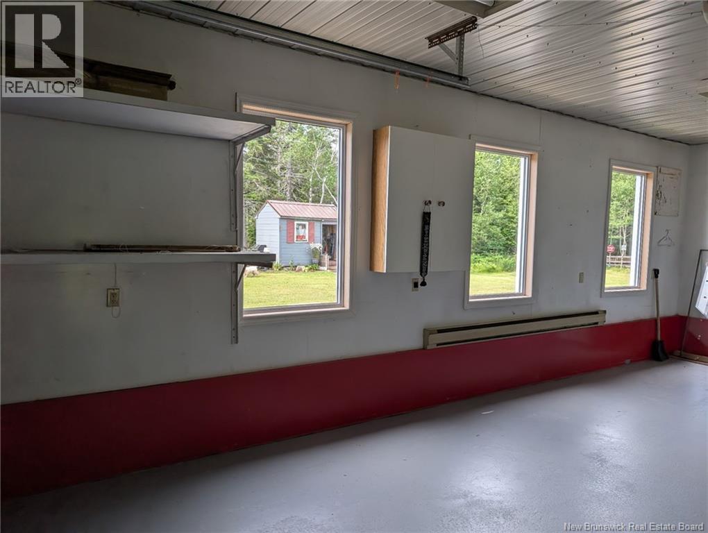 340 Ave Du Tré Carré, Shippagan, New Brunswick  E8S 1Y4 - Photo 42 - NB143548