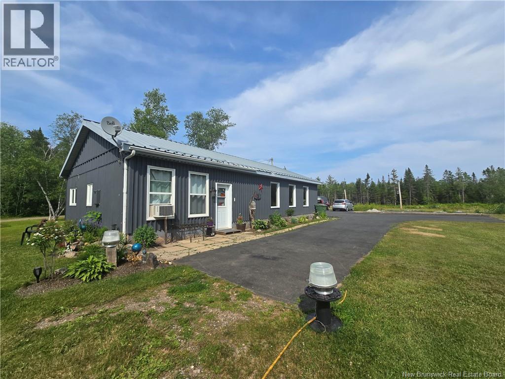 340 Ave Du Tré Carré, Shippagan, New Brunswick  E8S 1Y4 - Photo 45 - NB143548