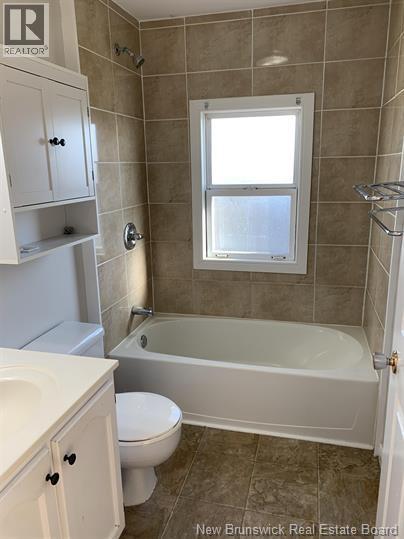 551-553 Hillsborough Road, Riverview, New Brunswick E1B 3T8 - Photo 7 - NB142752