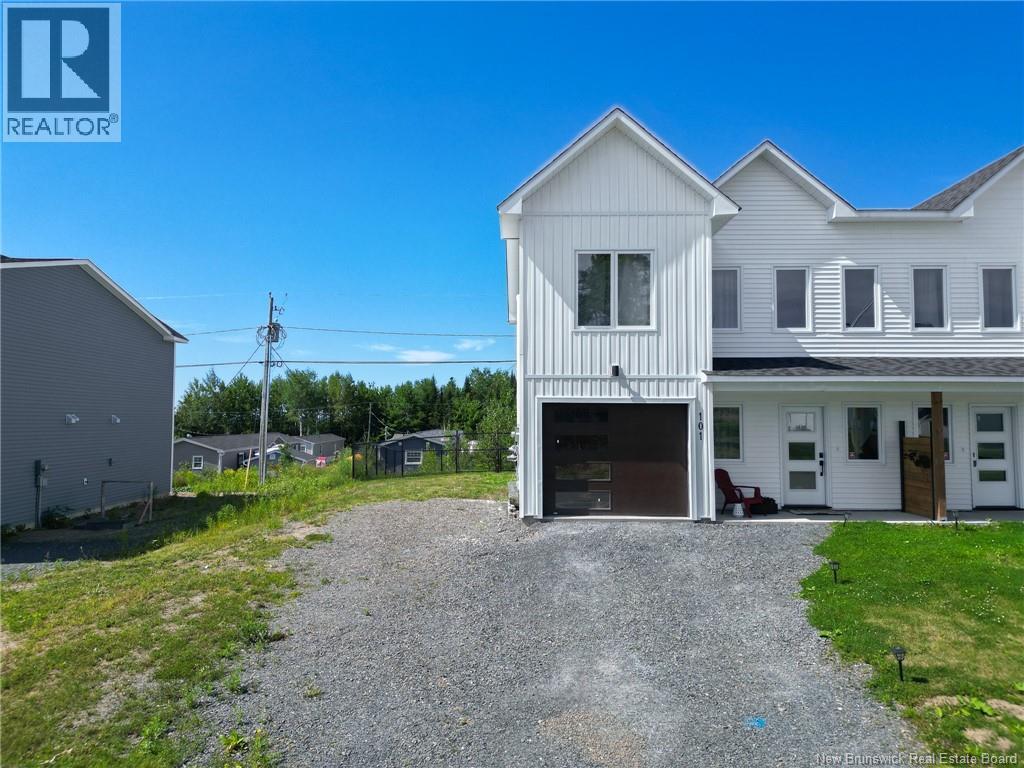 101 Glennorth, Fredericton, New Brunswick  E3G 0A6 - Photo 2 - NB143459